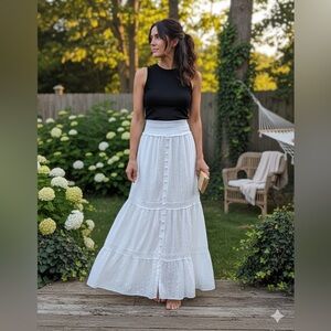 Chic White Tiered Maxi Skirt. Size S